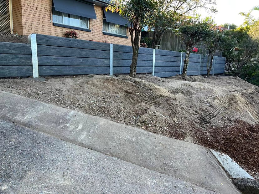 Concrete sleeper retaining wall 01