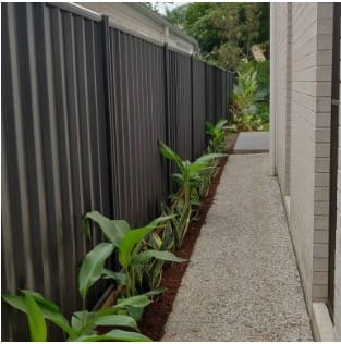 Fencing Earthmoving and landscaping services in Brisbane & Ipswich. Rogers Little Loaders offers mini excavation, hardscape landscaping, and more.