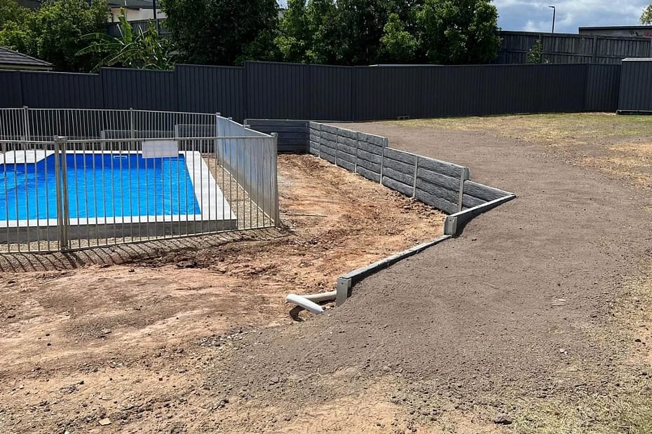Retaining Walls in Brisbane, Landscapers Rogers Little Loaders