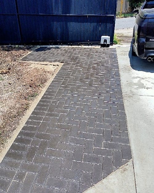 herringbone paving